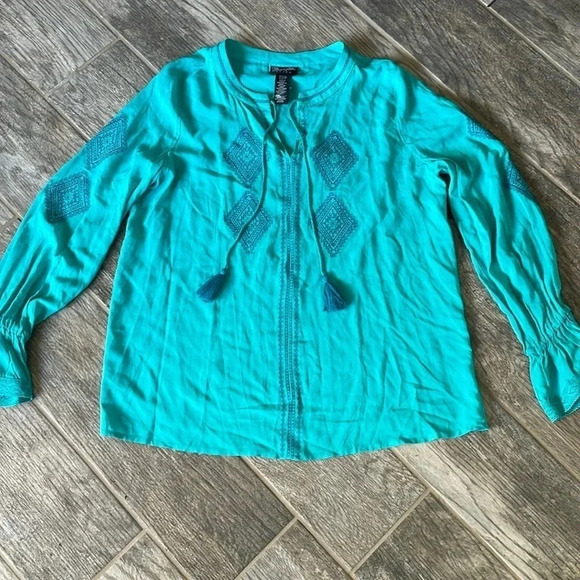Wrangler Retro Embroidered long sleeved Peasant Top Teal Tassels Women’s Size S - Picture 2 of 13